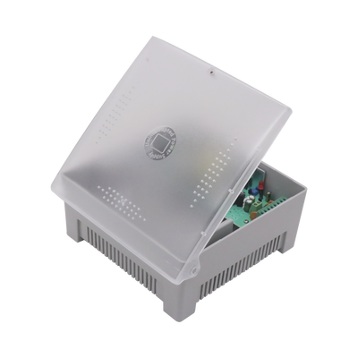 Fuente de Poder con Gabinete de 4 Salidas de 11 - 15 Vcc / 5 Amper /  Voltaje de Entrada: 96 - 264 Vca / Soporta Protección contra Sobrecorriente de Salida, Protección contra Cortocircuito / Led Indicador | PS12DC4P