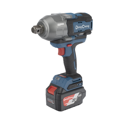 Llave de Impacto Inalámbrica de 20V, Entrada de 3/4 in, Incluye 2 Baterías de 6Ah, Cargador y Estuche | DCPB-1288H-2K